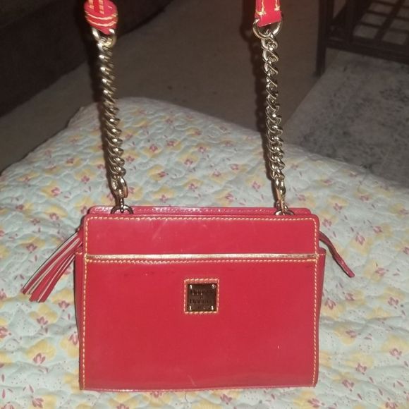 Dooney & Bourke Red Chain Strap Crossbody Patent Leather Bag - Picture 10 of 10